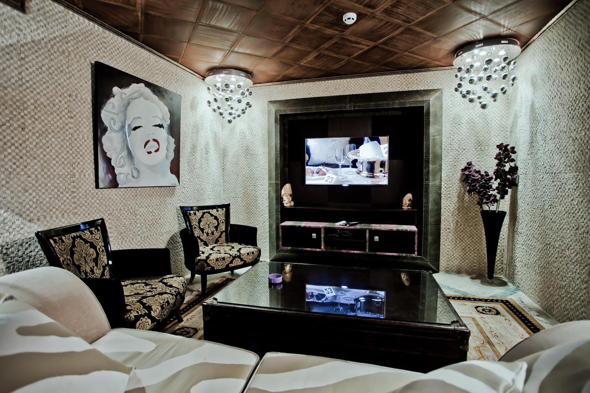 Royal Castle Design & Spa Elenite Room photo